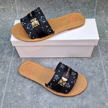 Load image into Gallery viewer, Slipper