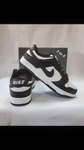 Load image into Gallery viewer, Shoes