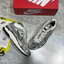 Load image into Gallery viewer, Shoes