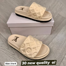 Load image into Gallery viewer, Slipper