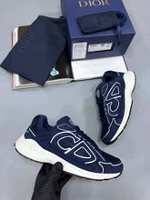 Load image into Gallery viewer, Shoes