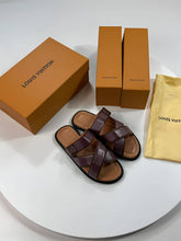 Load image into Gallery viewer, Slipper