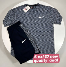 Load image into Gallery viewer, Tshirt
