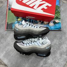 Load image into Gallery viewer, Shoes