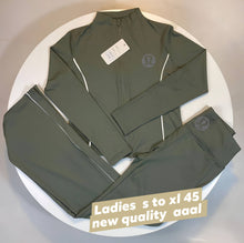 Load image into Gallery viewer, Tracksuit