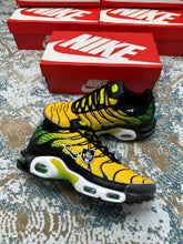 Load image into Gallery viewer, Shoes