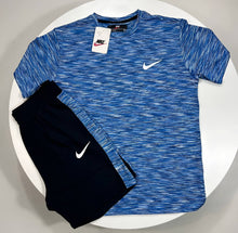 Load image into Gallery viewer, Tshirt