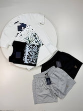 Load image into Gallery viewer, Tshirt