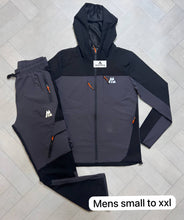 Load image into Gallery viewer, Tracksuit men