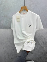 Load image into Gallery viewer, Tshirt
