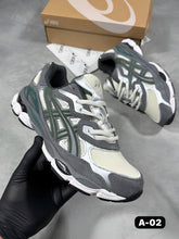 Load image into Gallery viewer, Shoes
