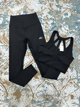 Load image into Gallery viewer, Tracksuit women