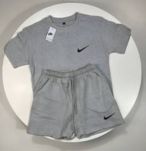 Load image into Gallery viewer, Tshirt women