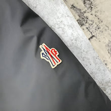 Load image into Gallery viewer, Jacket