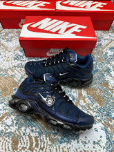 Load image into Gallery viewer, Shoes