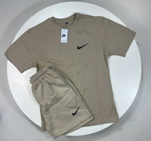 Load image into Gallery viewer, Tshirt women