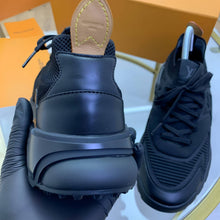Load image into Gallery viewer, Shoes
