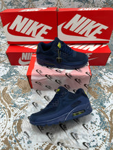 Load image into Gallery viewer, Shoes