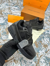 Load image into Gallery viewer, Shoes