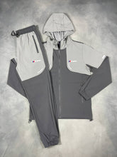 Load image into Gallery viewer, Tracksuit men