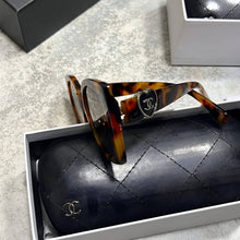 Load image into Gallery viewer, Sunglass