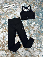 Load image into Gallery viewer, Tracksuit women