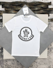 Load image into Gallery viewer, Tshirt