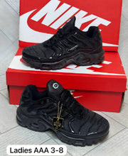 Load image into Gallery viewer, Shoes