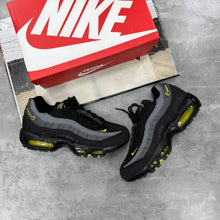 Load image into Gallery viewer, Shoes