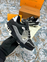 Load image into Gallery viewer, Shoes