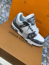 Load image into Gallery viewer, Shoes