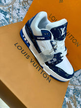 Load image into Gallery viewer, Shoes