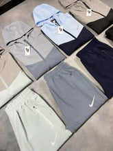 Load image into Gallery viewer, Tracksuit men