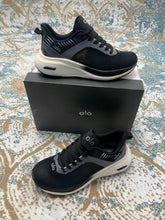 Load image into Gallery viewer, Shoes