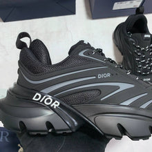 Load image into Gallery viewer, Shoes men