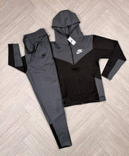 Load image into Gallery viewer, Tracksuit men