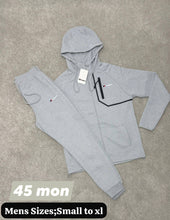 Load image into Gallery viewer, Tracksuit men