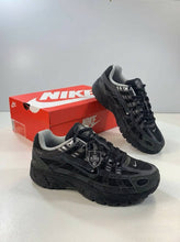 Load image into Gallery viewer, Shoes men