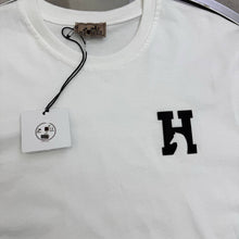Load image into Gallery viewer, T-shirt