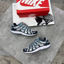 Load image into Gallery viewer, Shoes
