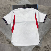 Load image into Gallery viewer, T-shirt