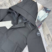 Load image into Gallery viewer, Jacket