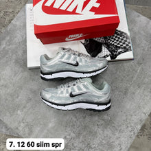 Load image into Gallery viewer, Shoes