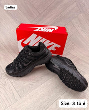Load image into Gallery viewer, Shoes