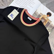 Load image into Gallery viewer, T-shirt
