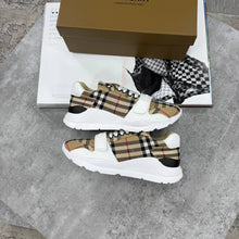 Load image into Gallery viewer, Shoes