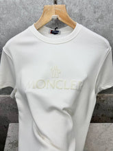 Load image into Gallery viewer, Tshirt