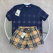 Load image into Gallery viewer, Tshirt
