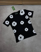 Load image into Gallery viewer, Tshirt
