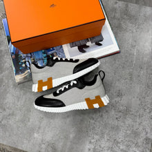 Load image into Gallery viewer, Shoes